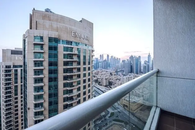 One Perfect Stay Studio Burj Al Nujoom