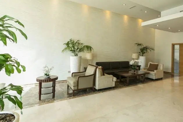 One Perfect Stay - Studio at Burj Views - Lobi