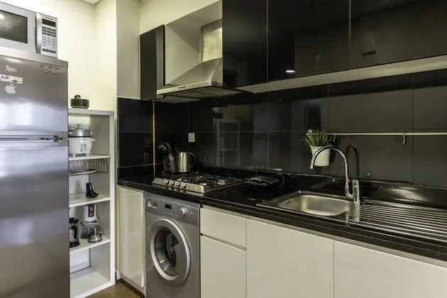One Perfect Stay - Studio Executive Bay - Mutfak