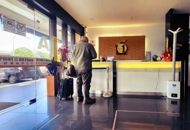 ONE POINT HOTEL RH PLAZA