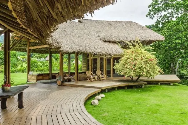 One Santuario Natural - Lobi