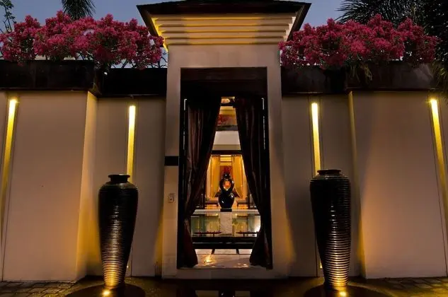 Villa One Seminyak - Lobi