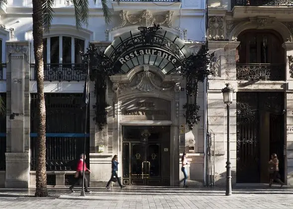 One Shot Palacio Reina Victoria 04