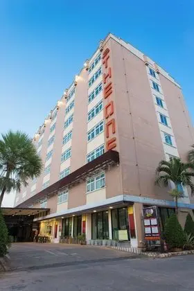 THE ONE HOTEL SURAT - Öne Çıkan Resim