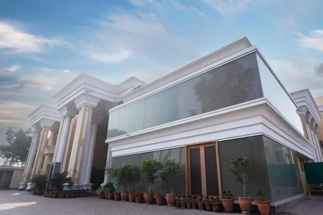 Hotel One Tariq Road Multan - 1