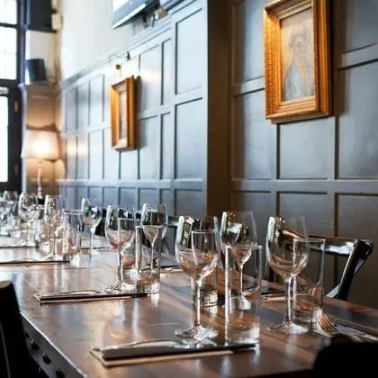The One Tun Pub and Rooms - Yerinde Yemek