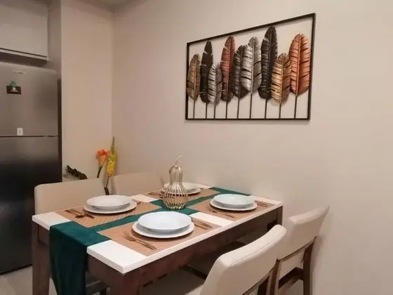 One Uptown Residences by Central Flats - Yerinde Yemek