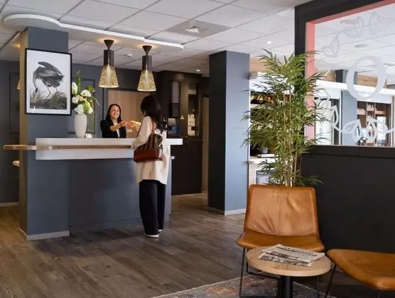 Oneloft Hotel - Lobi