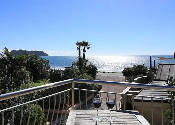 Onetangi Beach Apartments