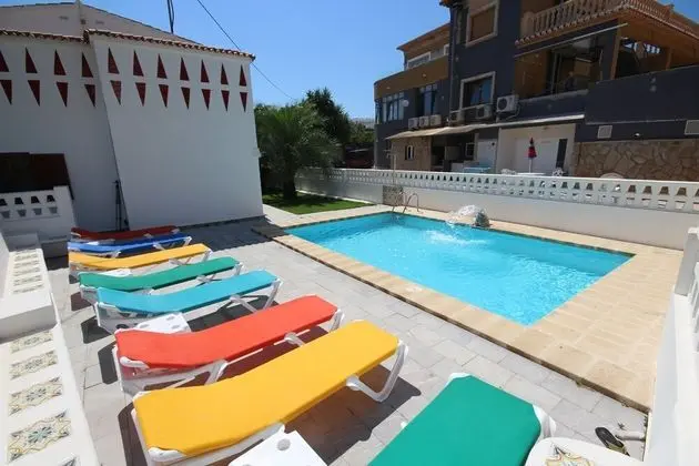 Only 100m to the Beach! Spacious Villa With Private Pool - 12 People - Havuz