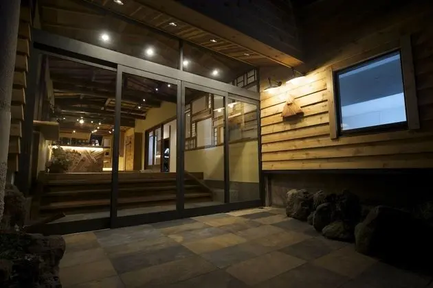 Onsen Guesthouse HAKONE TENT - Hostel - Dış Mekan