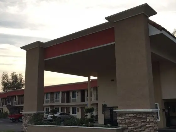 Ontario Inn & Suites - Genel