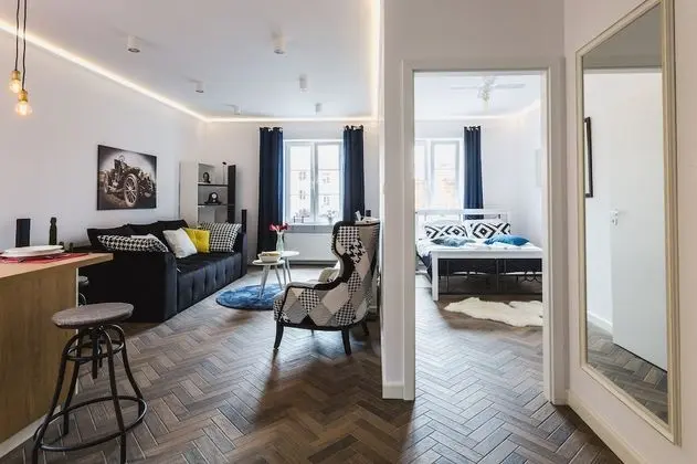 oompH Warsaw Old Town Apartment