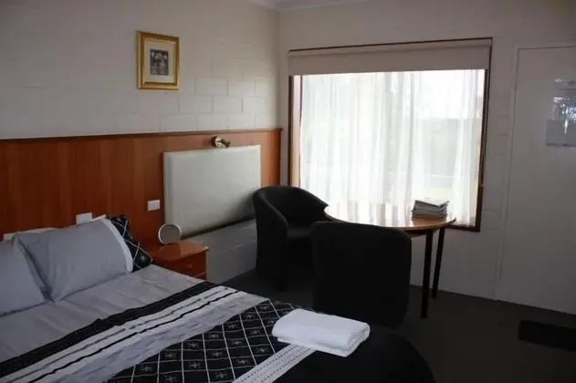OPAL MOTEL