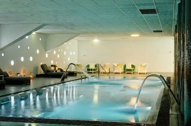 Open Village Sports Hotel & SPA Club - Havuz
