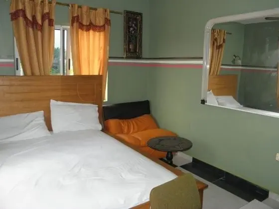 Open Space Hotel Kumasi - Oda