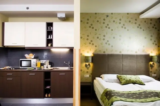 Opera Garden & Apartments Hotel