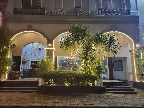 Opera Hotel - Dış Mekan