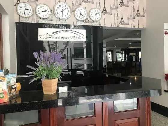 Opera Hotel - Lobi
