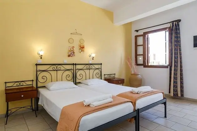 Opera House Hotel - Oda