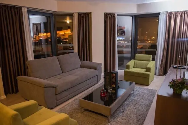 Hotel Opera House - Öne Çıkan Resim
