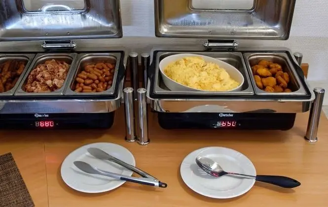 Opera Hotel Köln - Yerinde Yemek