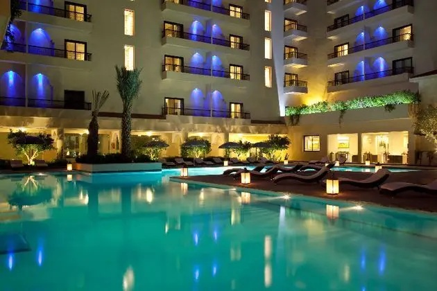Opera Plaza Hotel - Havuz