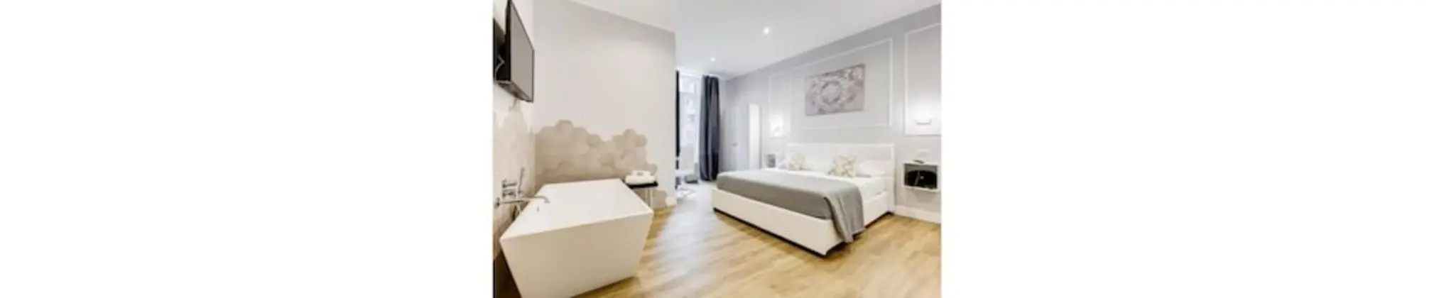 Opera Private Suites