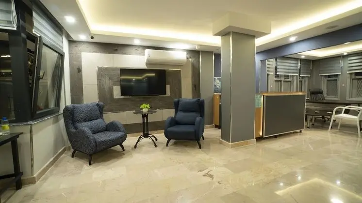Opera Suites - Lobi