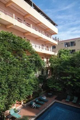 Opey De Place - Dış Mekan