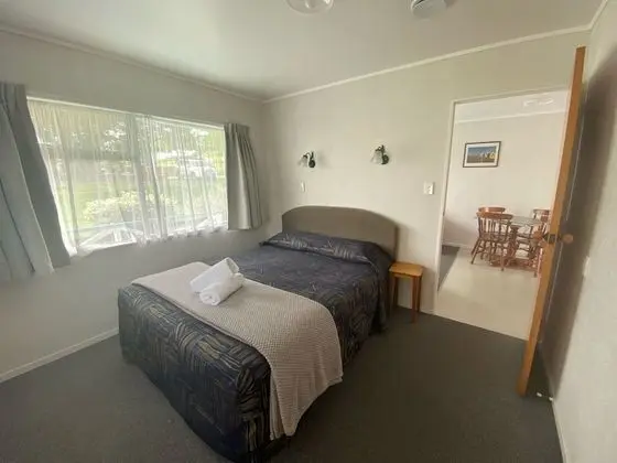 Opononi Lighthouse Motel - Oda