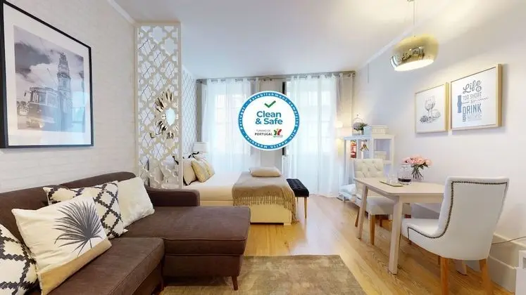 Oporto Golden View Vitória