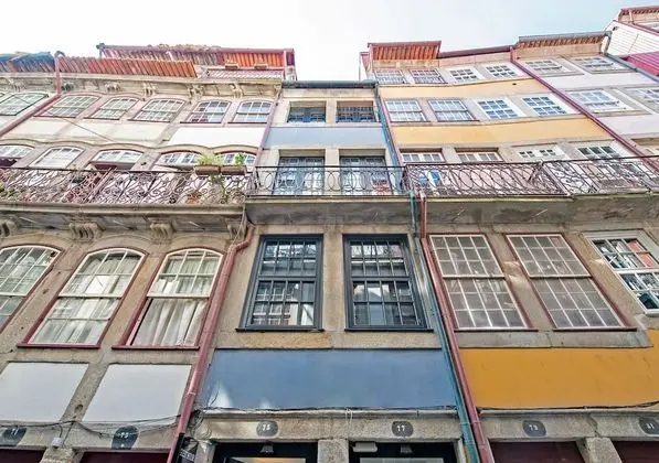 Oporto Street Fonte Taurina