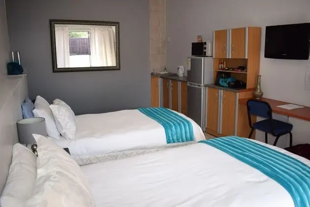 OPPI HOEK GUESTHOUSE