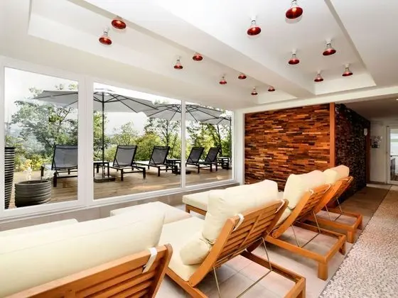 Opulent Holiday Home in Spa with Sauna, Hot Tub, Playroom - Spa