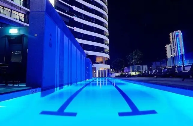 Oracle Boulevard - Private Apartments - Havuz