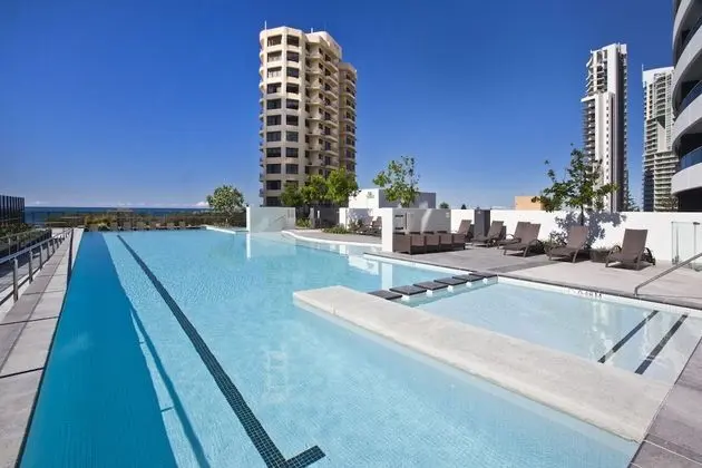 Oracle Resort, Broadbeach - Q Stay - Havuz