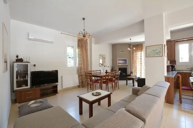 Orama Apartment