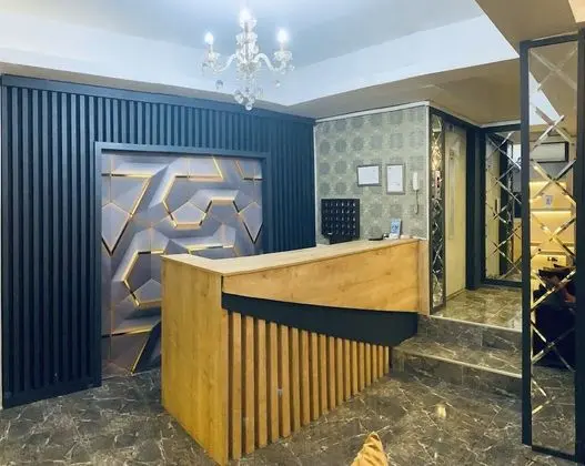 Orange Airport Hotel - Lobi