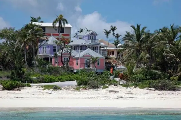 Orange Hill Beach Inn