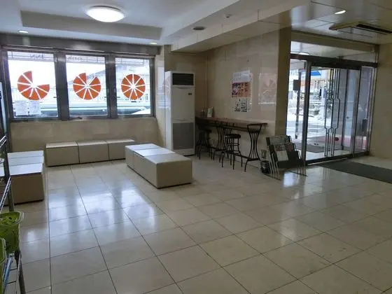 Orange Inn Sendaihigashi - Lobi