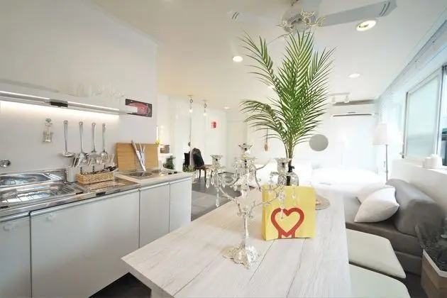 Orange Mango Cherry Party House - Oda