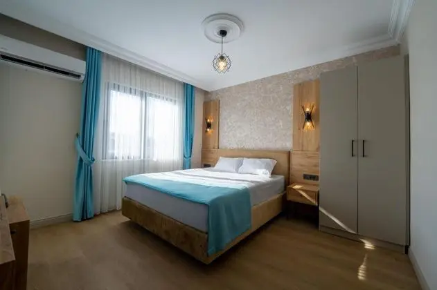 Orange Owl Hotel