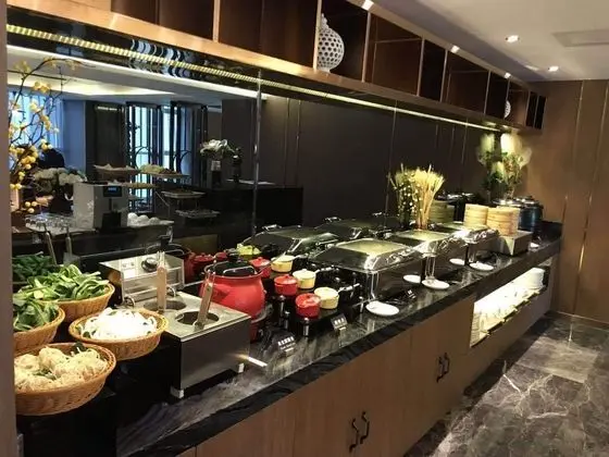 Orange Hotel Select North Railway - Yerinde Yemek