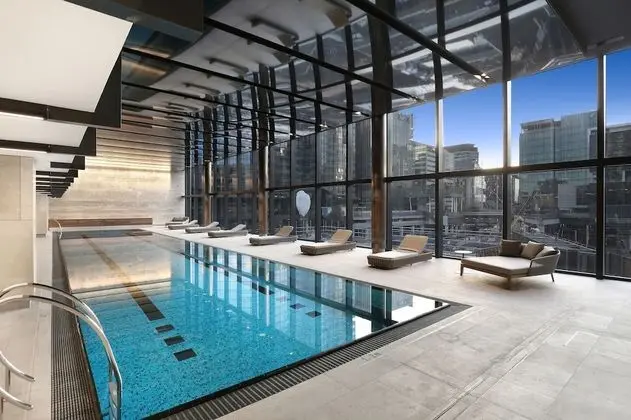 Orange Stay At Melbourne Quarter - Havuz
