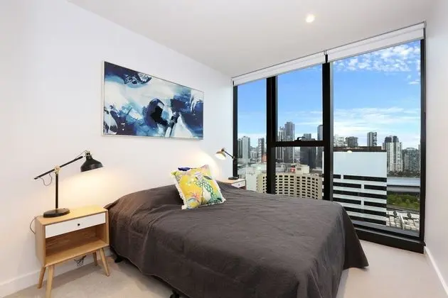 Orange Stay At Melbourne Quarter - Oda