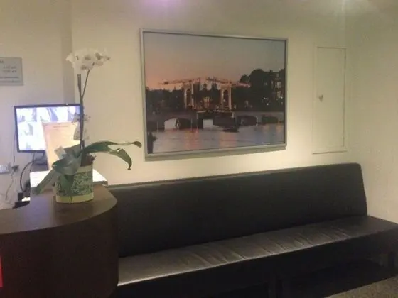 Orange Tulip Hotel Amsterdam - Hostel - Lobi