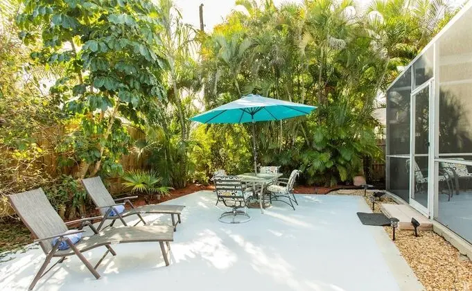 Orangina Vacation Rental - Havuz