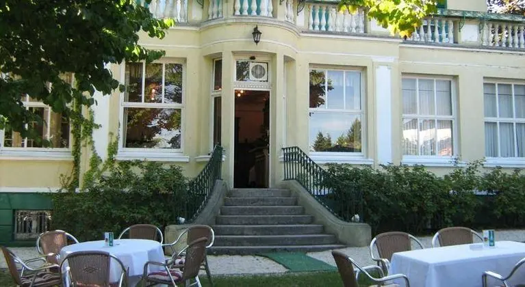 Villa Oranien - Genel
