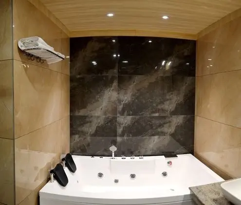 The Orchard Greens Resort and Spa - Havuz